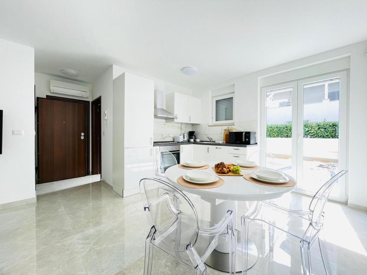 Seascape Residence Pjescana Uvala Extérieur photo